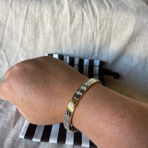 HENRI BENDEL Crystal Bracelet! - Picture 7 of 13
